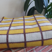 Одеяло байковое 140*205 - 80% хлопка бело-желто-коричневая клетка 1