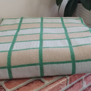 Одеяло байковое 140*205 - 80% хлопка бело-песочно-зеленая клетка