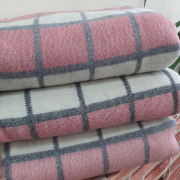 Одеяло шерстяное 50% 140*205 - Бело-серо-розово-красная клетка О-1