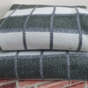 Одеяло шерстяное 50% 140*205 - Бело-серо-темно-зеленая клетка 1 О-1